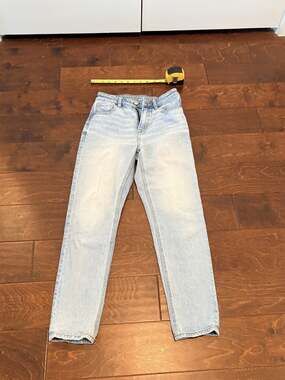 American Eagle Outfitters Jeans Womens 6 Blue Light Wash Slim 5-Pocket Denim
